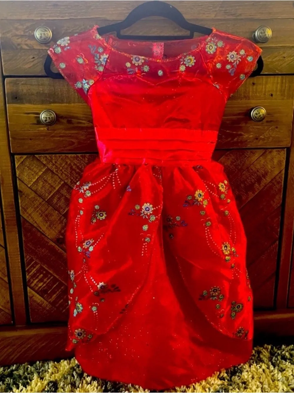 Disney Elena of Avalon Princess Costume 4-6Y Red Light Up Dress Halloween